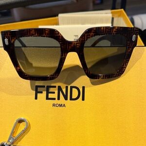 Fendi Roma 50mm square sunglasses